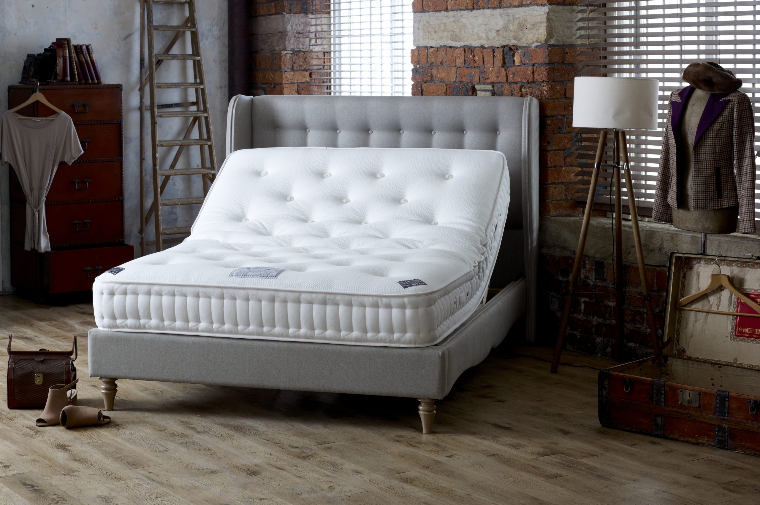 1763 burgess 126299 Zofia Bedstead adjustable bed
