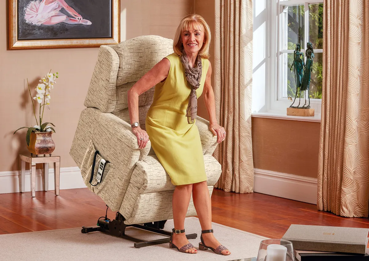 lift2 Recliner Chairs - Abingdon Beds